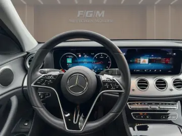 MERCEDES-BENZ E 220d Limousine Avantgarde LED Navi Kamera