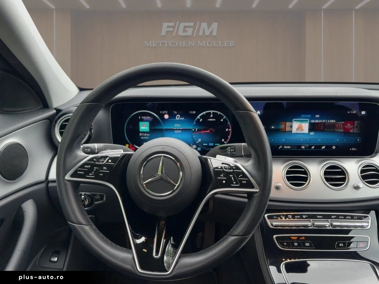 MERCEDES-BENZ E 220d Limousine Avantgarde LED Navi Kamera