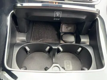 MERCEDES-BENZ E 220d Limousine Avantgarde LED Navi Kamera
