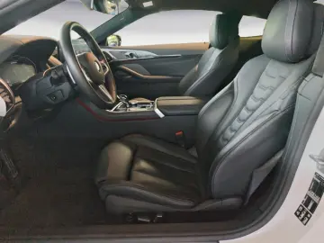 BMW M850i xDrive Coupe