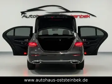 MERCEDES-BENZ E 220 d 9G-TRONIC 360  PANO DISTRONIC BURMEST