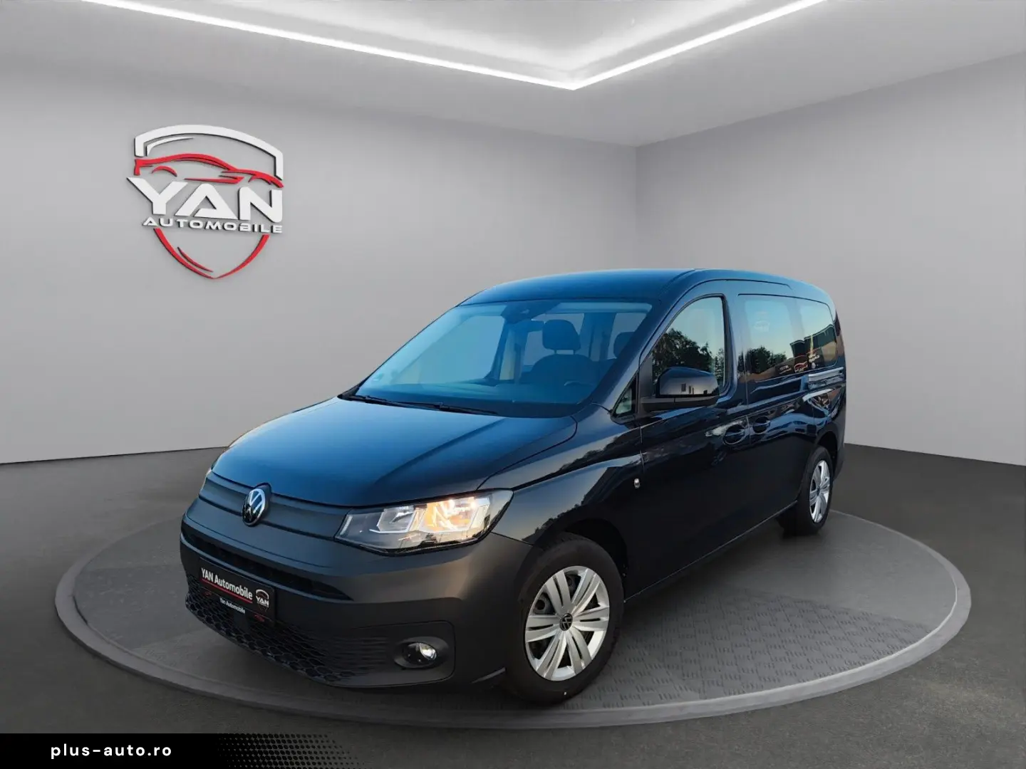 VW Caddy Maxi 2.0 TDI 7-Sitzer AHK ACC Standheizung