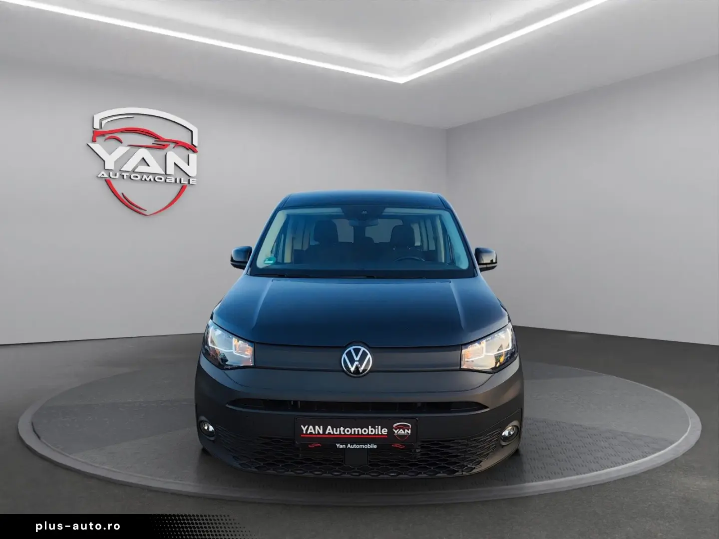 VW Caddy Maxi 2.0 TDI 7-Sitzer AHK ACC Standheizung