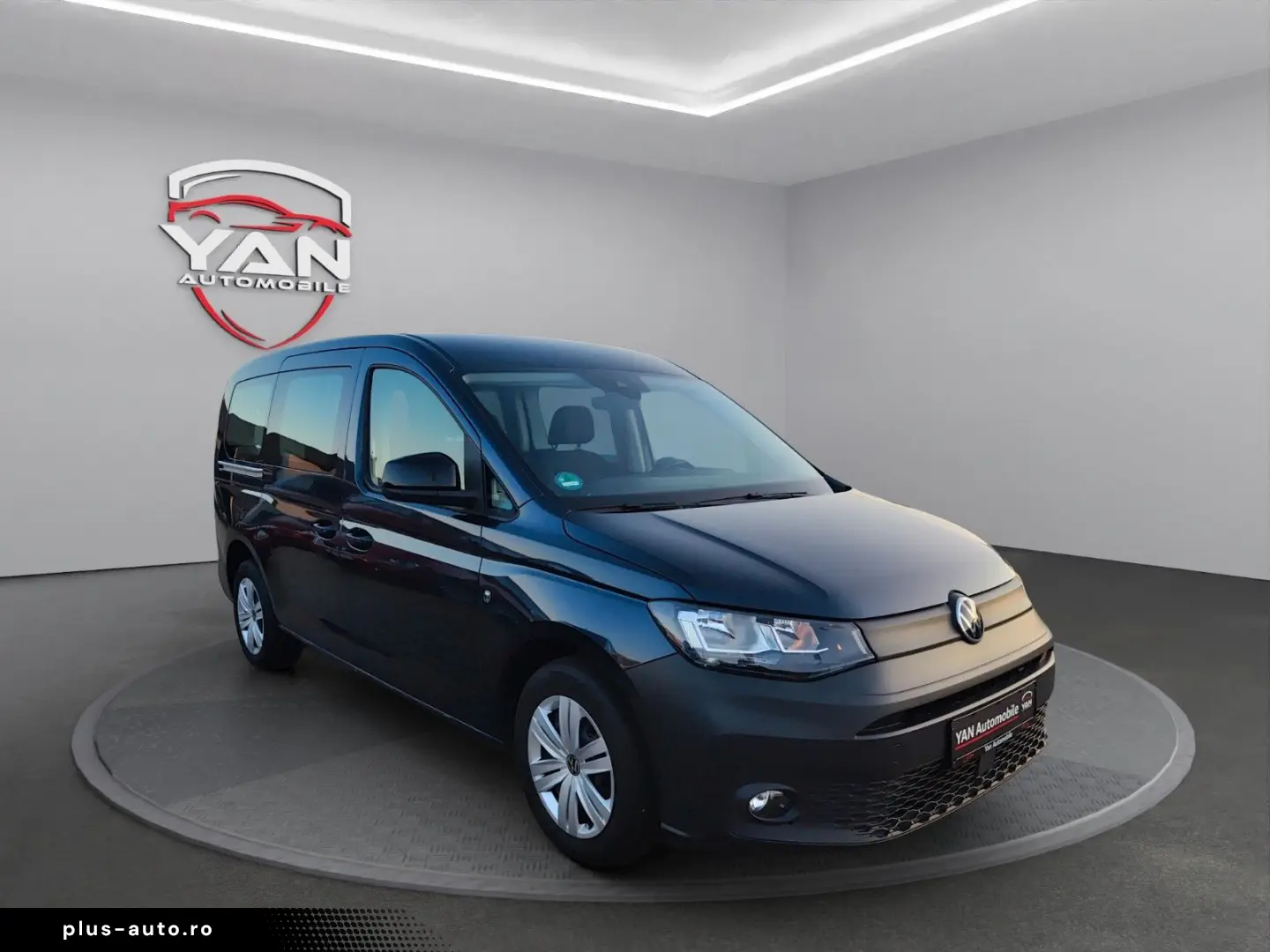 VW Caddy Maxi 2.0 TDI 7-Sitzer AHK ACC Standheizung