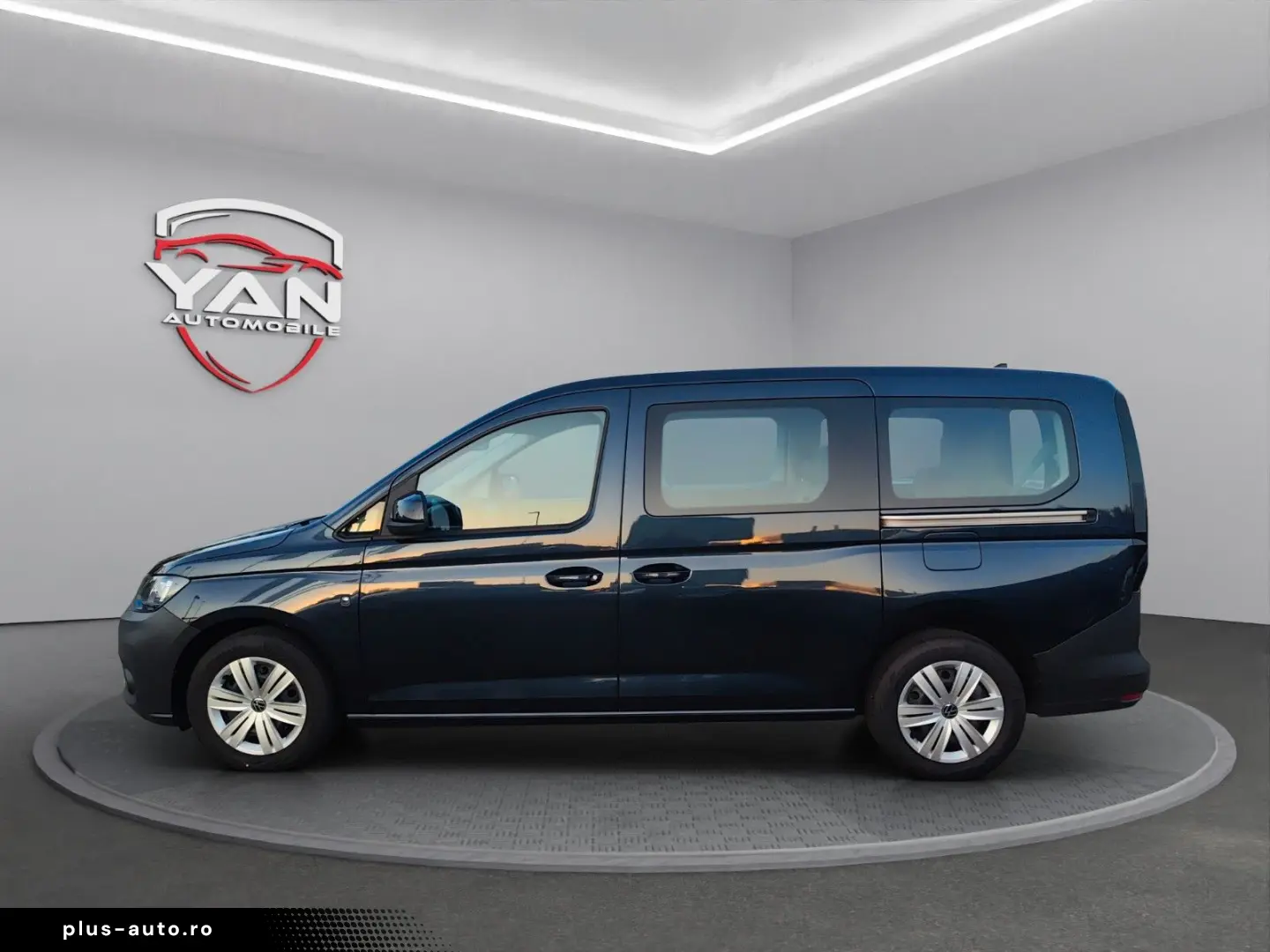 VW Caddy Maxi 2.0 TDI 7-Sitzer AHK ACC Standheizung