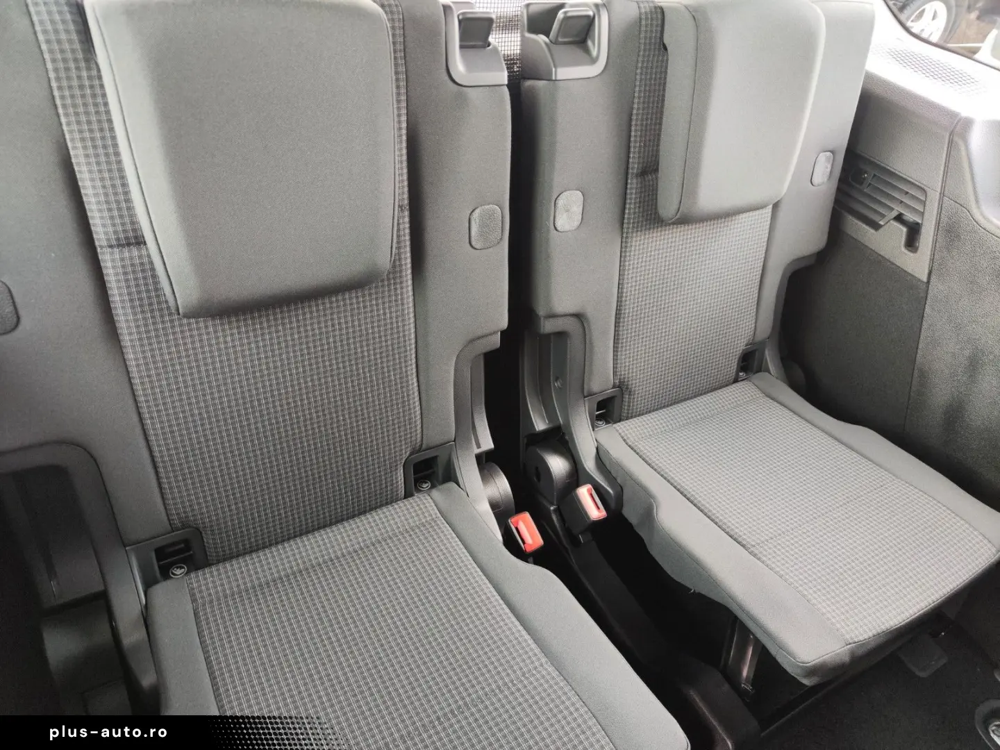 VW Caddy Maxi 2.0 TDI 7-Sitzer AHK ACC Standheizung