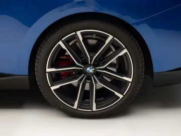 BMW M240i xdrive