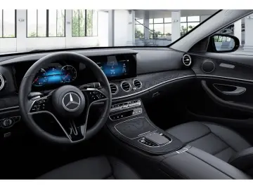 MERCEDES-BENZ E 220 d 4M AVANTGARDE WIDE KAMERA SPUR PDC SHD