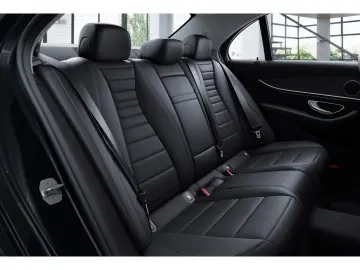 MERCEDES-BENZ E 220 d 4M AVANTGARDE WIDE KAMERA SPUR PDC SHD