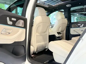 MERCEDES-BENZ GLS 63 AMG 4M  Pano HuD StHzg LederExklusiv TV