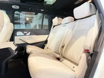 MERCEDES-BENZ GLS 63 AMG 4M  Pano HuD StHzg LederExklusiv TV