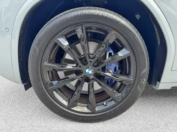 BMW X4 M40i