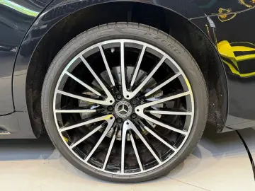 MERCEDES-BENZ S 450 d 4M PREM CHAUFFEUR-PAKET TV HUP…