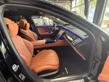 MERCEDES-BENZ S 450 d 4M PREM CHAUFFEUR-PAKET TV HUP…
