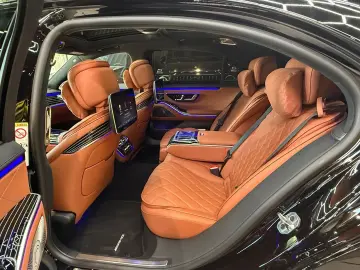MERCEDES-BENZ S 450 d 4M PREM CHAUFFEUR-PAKET TV HUP…