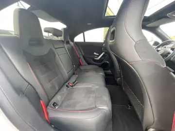 MERCEDES-BENZ CLA 35 AMG 4M Speedshift AMG Line Adva…