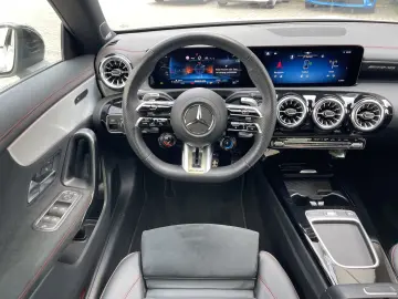 MERCEDES-BENZ CLA 35 AMG 4M Speedshift AMG Line Adva…