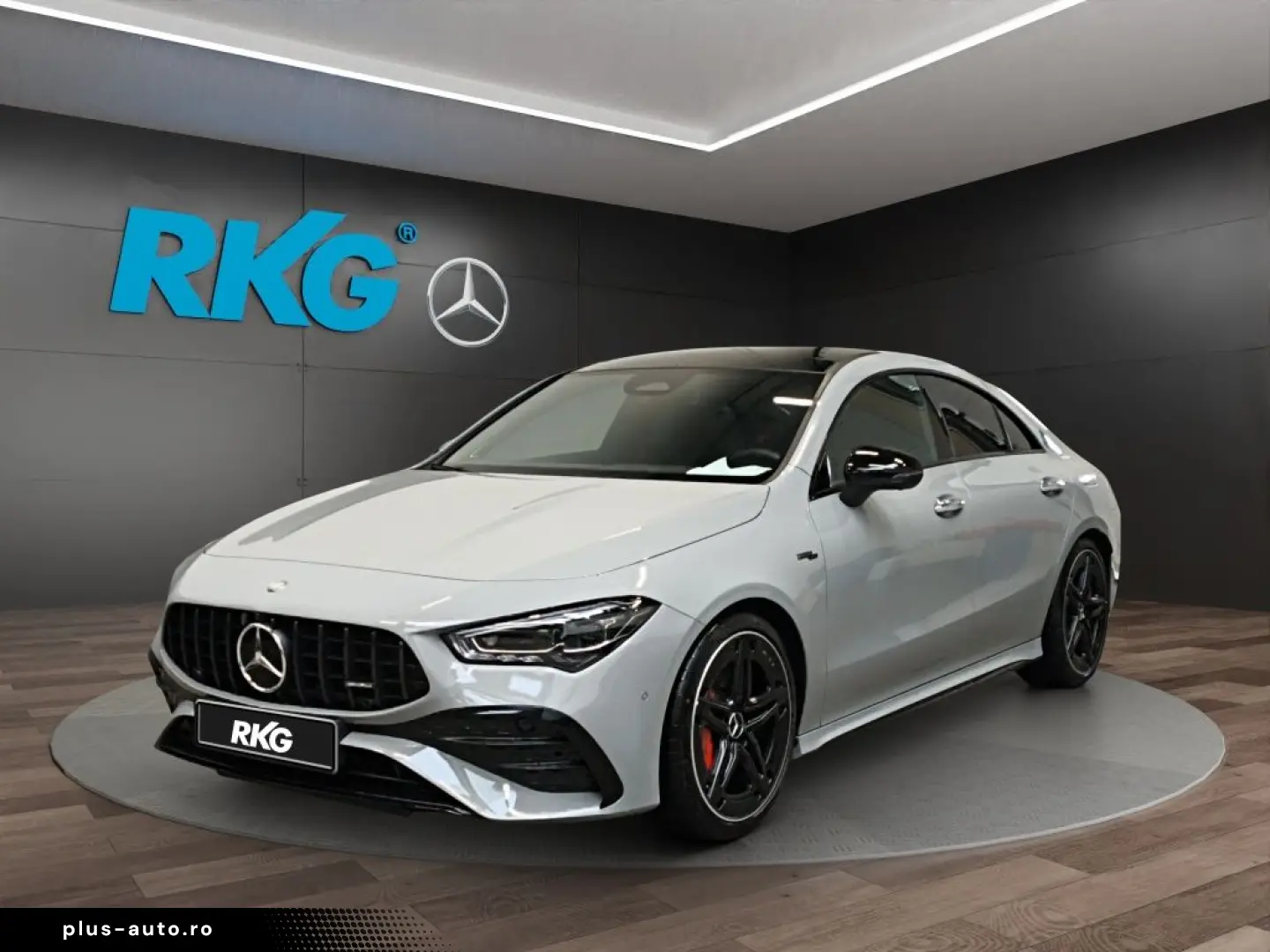 MERCEDES-BENZ CLA 35 AMG 4M NIGHT PANO DISTRONIC MEMORY 360