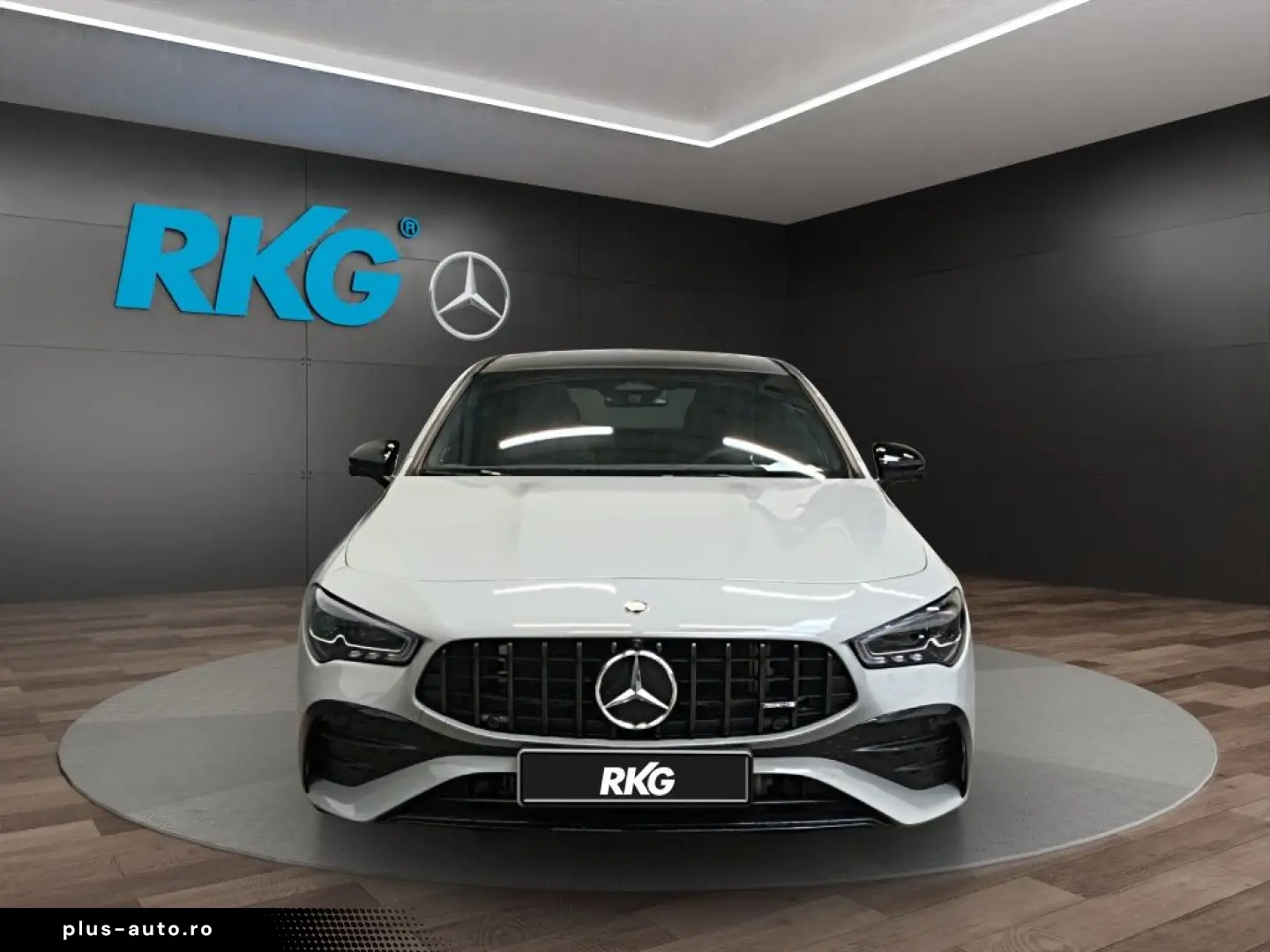 MERCEDES-BENZ CLA 35 AMG 4M NIGHT PANO DISTRONIC MEMORY 360