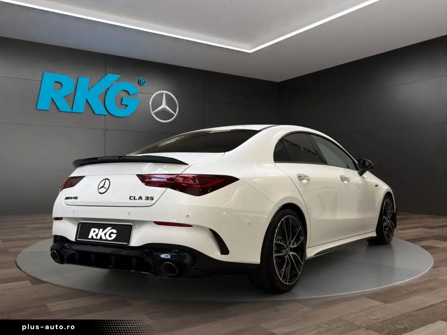 MERCEDES-BENZ CLA 35 AMG 4M NIGHT AERO PANO DISTRONIC KAMERA
