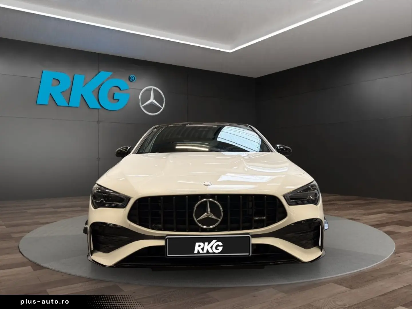 MERCEDES-BENZ CLA 35 AMG 4M NIGHT AERO PANO DISTRONIC KAMERA