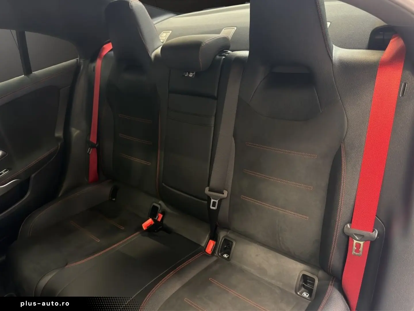 MERCEDES-BENZ CLA 35 AMG 4M NIGHT AERO PANO DISTRONIC KAMERA