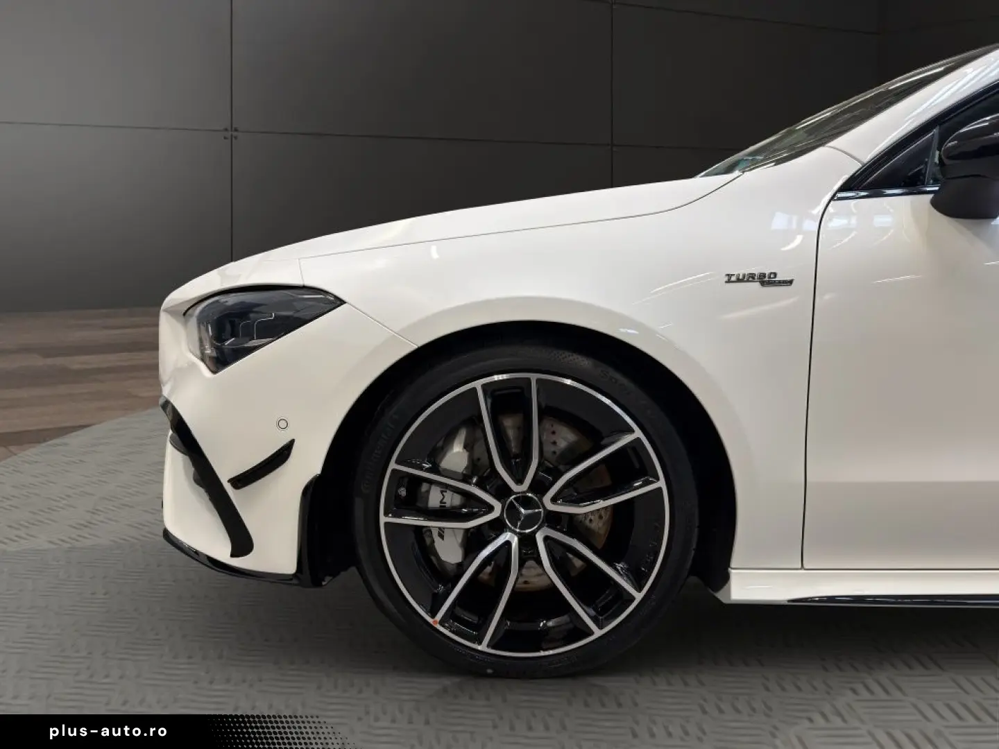 MERCEDES-BENZ CLA 35 AMG 4M NIGHT AERO PANO DISTRONIC KAMERA