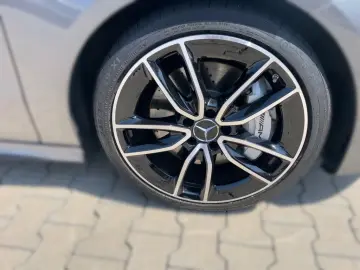 MERCEDES-BENZ AMG CLA 35 4M Coupé PANO BURMESTER AMG…