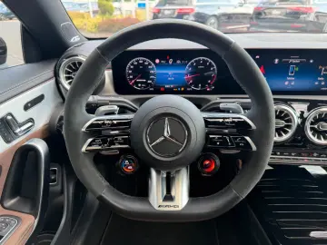 MERCEDES-BENZ CLA 45 S AMG Pano Burm Memory Distr HUD 360