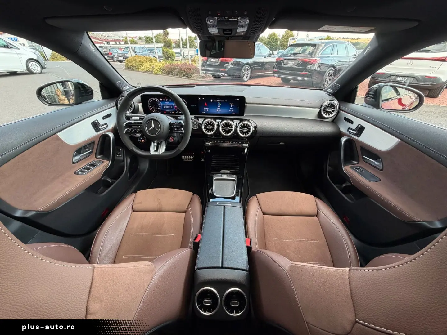 MERCEDES-BENZ CLA 45 S AMG Pano Burm Memory Distr HUD 360
