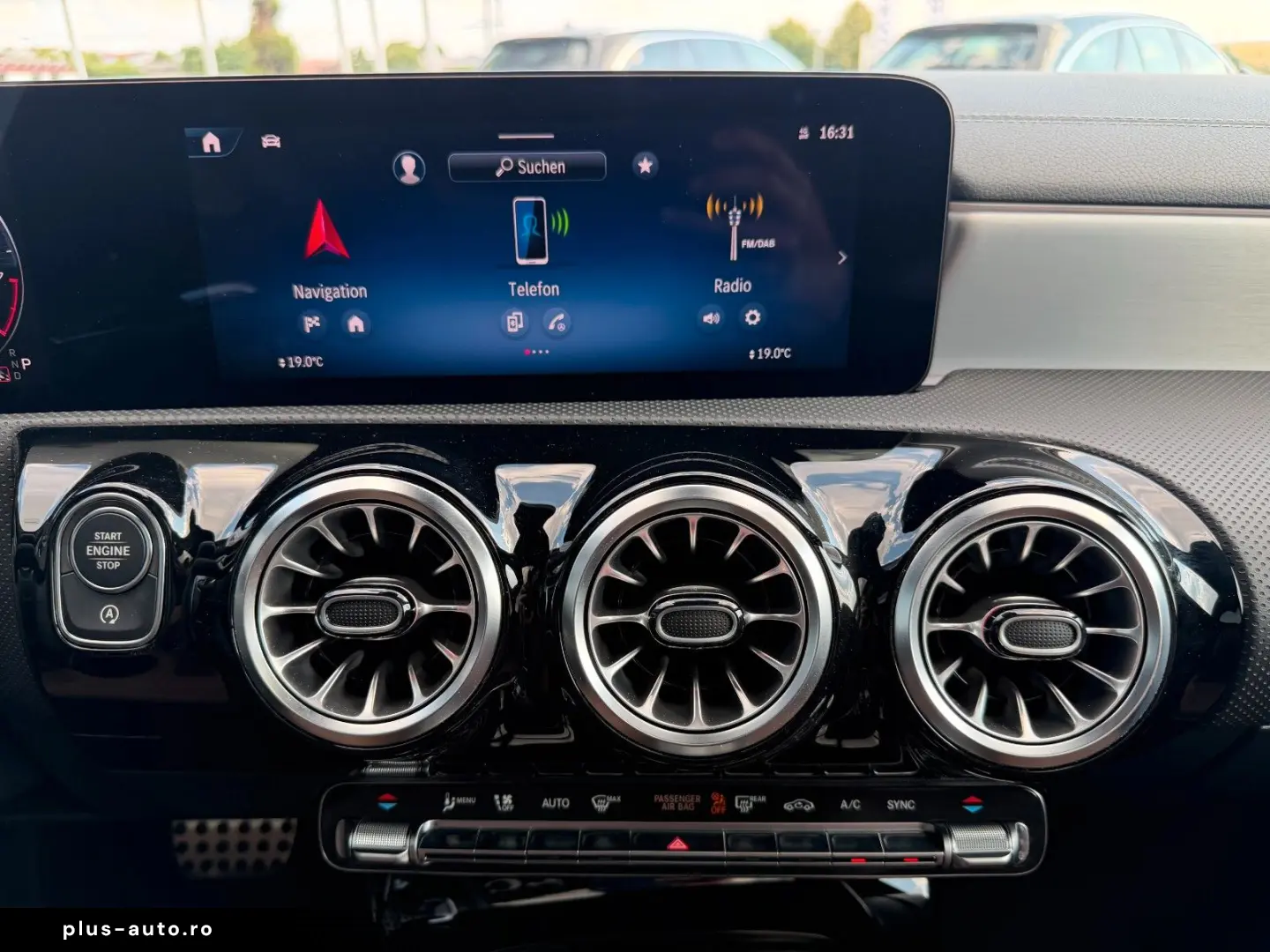 MERCEDES-BENZ CLA 45 S AMG Pano Burm Memory Distr HUD 360