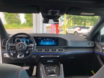 MERCEDES-BENZ GLE 53 AMG HYBRID 4M  Pano-Dach Distro…