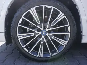 BMW X1 xDrive25e M Sportpaket DAB Parkassistent Shz