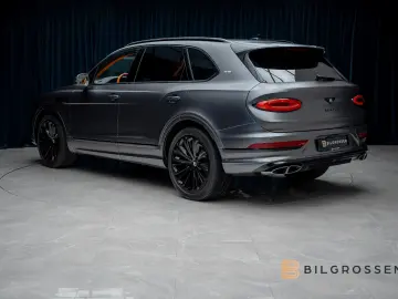 BENTLEY Bentayga 4.0 V8 First Edition Mulliner Blackline