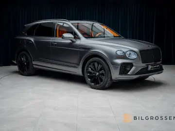 BENTLEY Bentayga 4.0 V8 First Edition Mulliner Blackline
