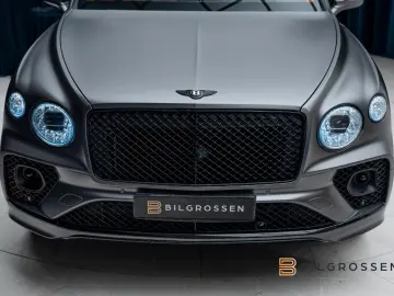 BENTLEY Bentayga 4.0 V8 First Edition Mulliner Blackline