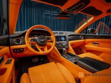 BENTLEY Bentayga 4.0 V8 First Edition Mulliner Blackline