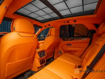 BENTLEY Bentayga 4.0 V8 First Edition Mulliner Blackline