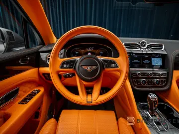 BENTLEY Bentayga 4.0 V8 First Edition Mulliner Blackline