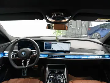 BMW 760 e M xDrive