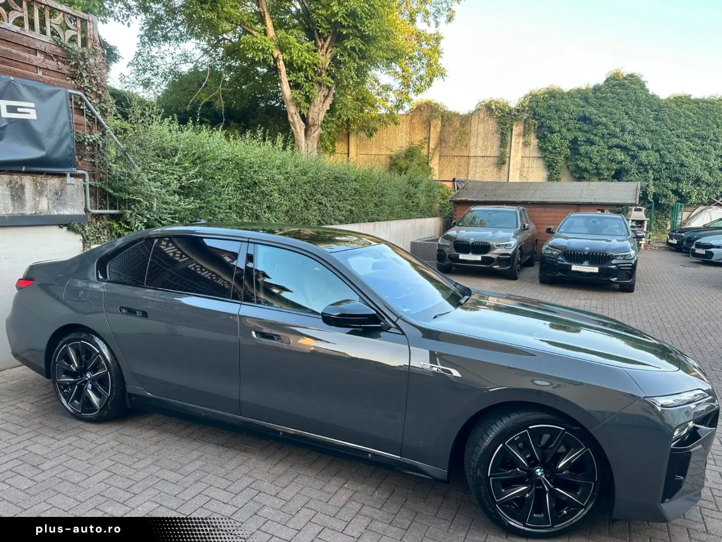 BMW i7 M70 xDrive PANO-SKY B&W Fond-TV Executive