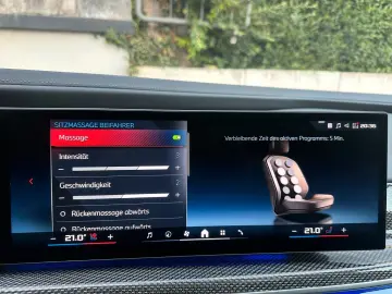 BMW i7 M70 xDrive PANO-SKY B&W Fond-TV Executive