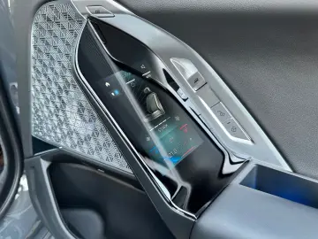 BMW i7 M70 xDrive PANO-SKY B&W Fond-TV Executive