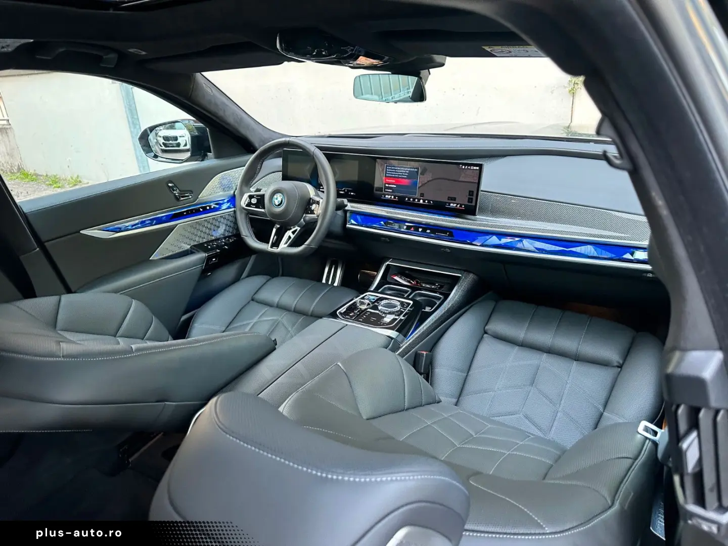 BMW i7 M70 xDrive PANO-SKY B&W Fond-TV Executive