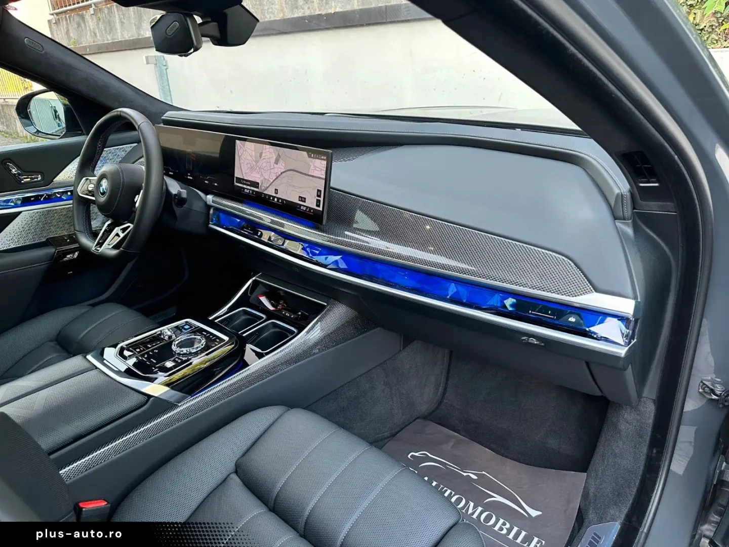 BMW i7 M70 xDrive PANO-SKY B&W Fond-TV Executive
