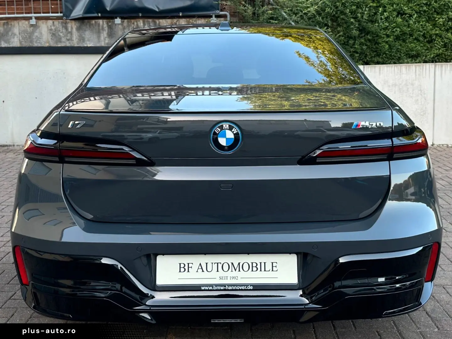BMW i7 M70 xDrive PANO-SKY B&W Fond-TV Executive