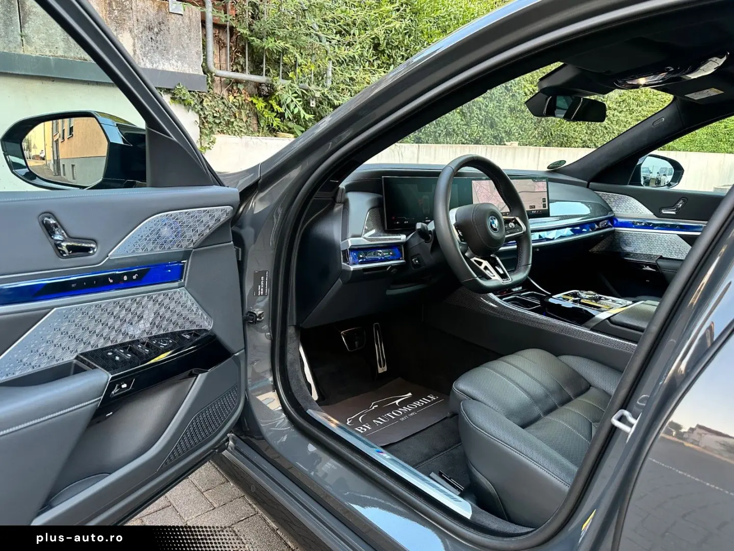 BMW i7 M70 xDrive PANO-SKY B&W Fond-TV Executive
