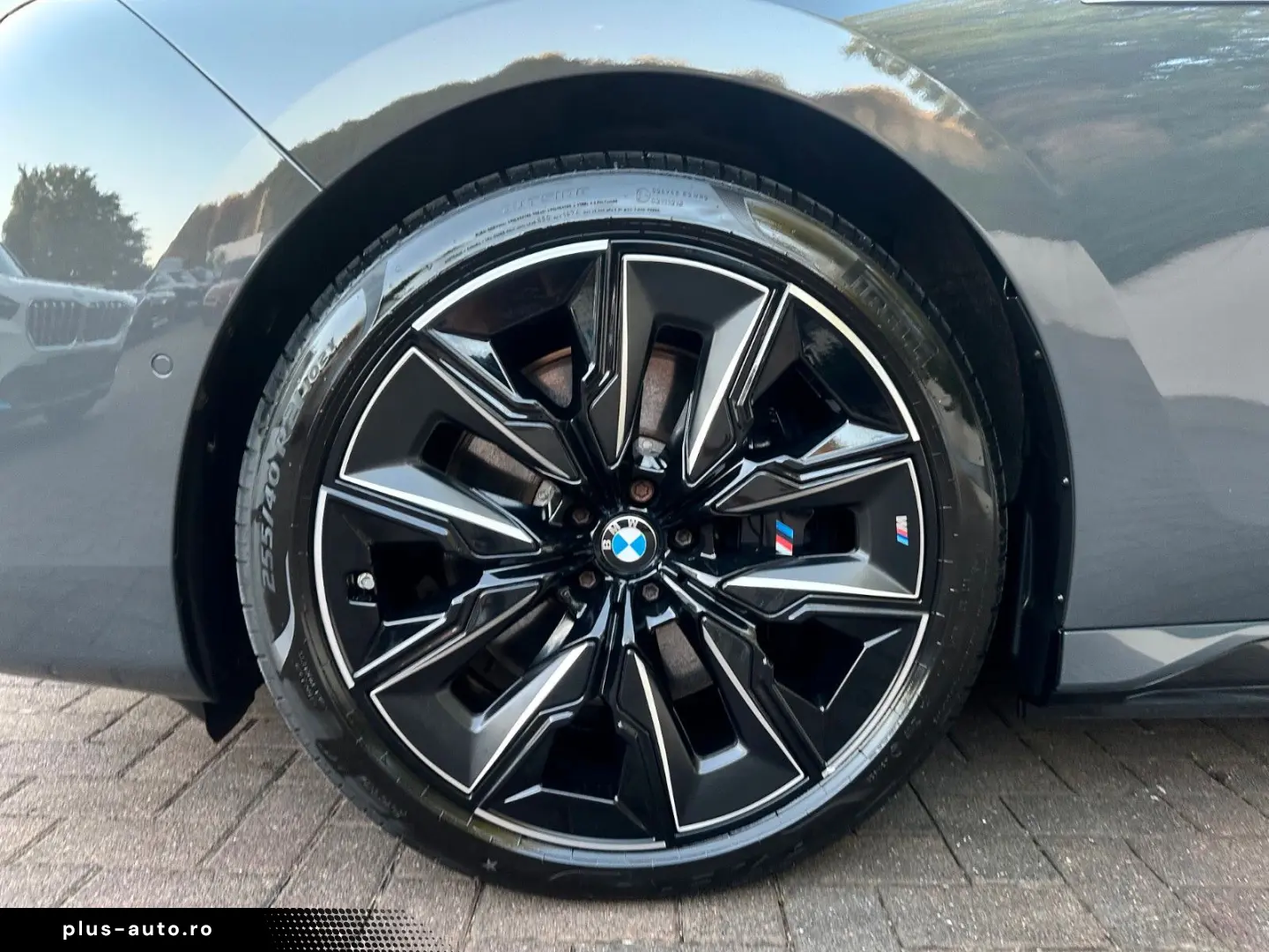 BMW i7 M70 xDrive PANO-SKY B&W Fond-TV Executive