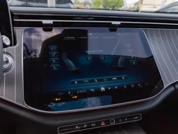 MERCEDES-BENZ E 300 e Exclusive DIGITAL 360 Pano HUD AHK 360
