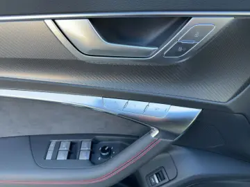 AUDI RS6 Avant TFSI QU MATRIX HuD B&O DVD TV AHK 360